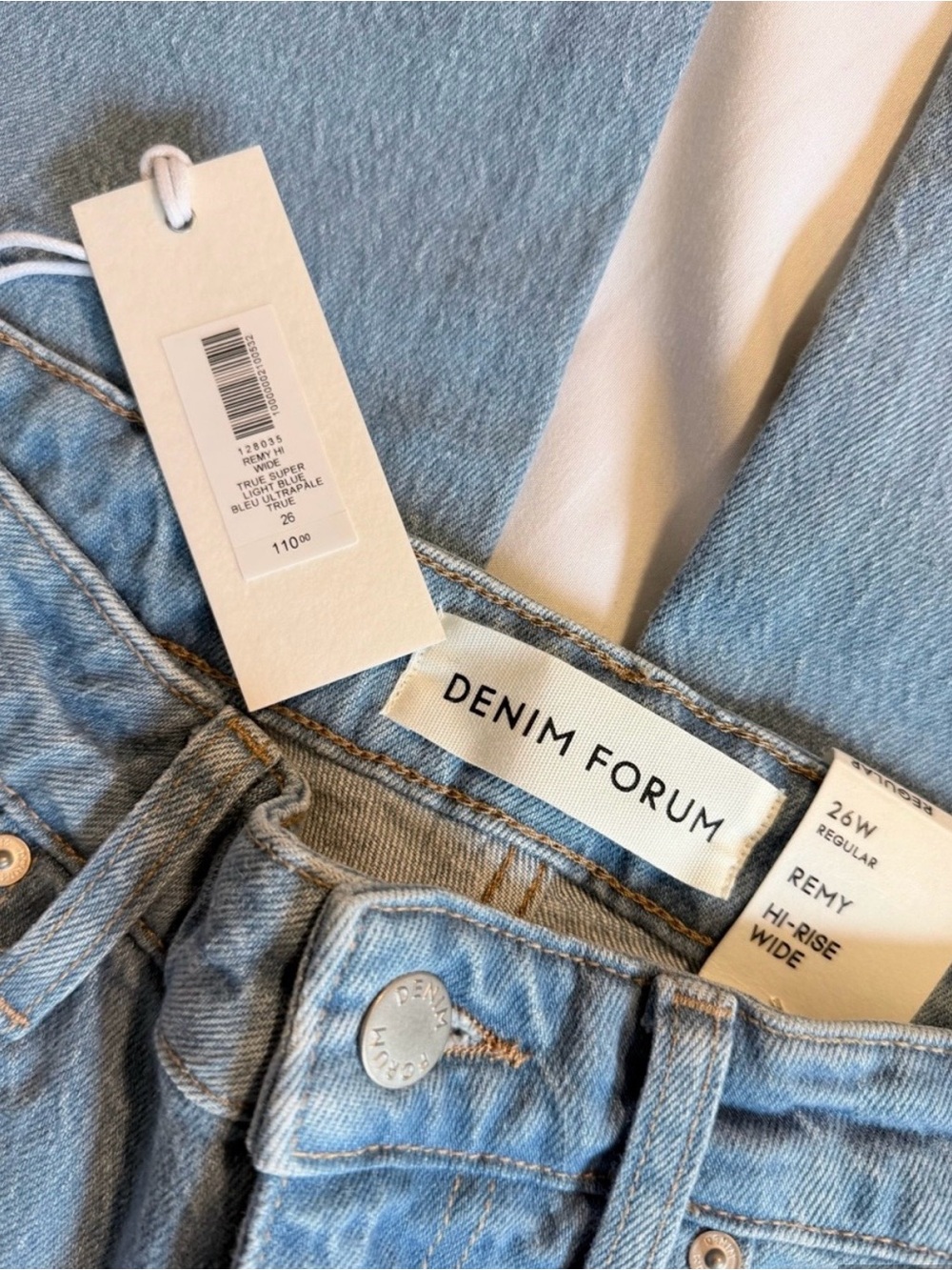 DENIM FORUM Remy Hi Rise Wide 26 True Super Light Blue - Picture 10 of 10